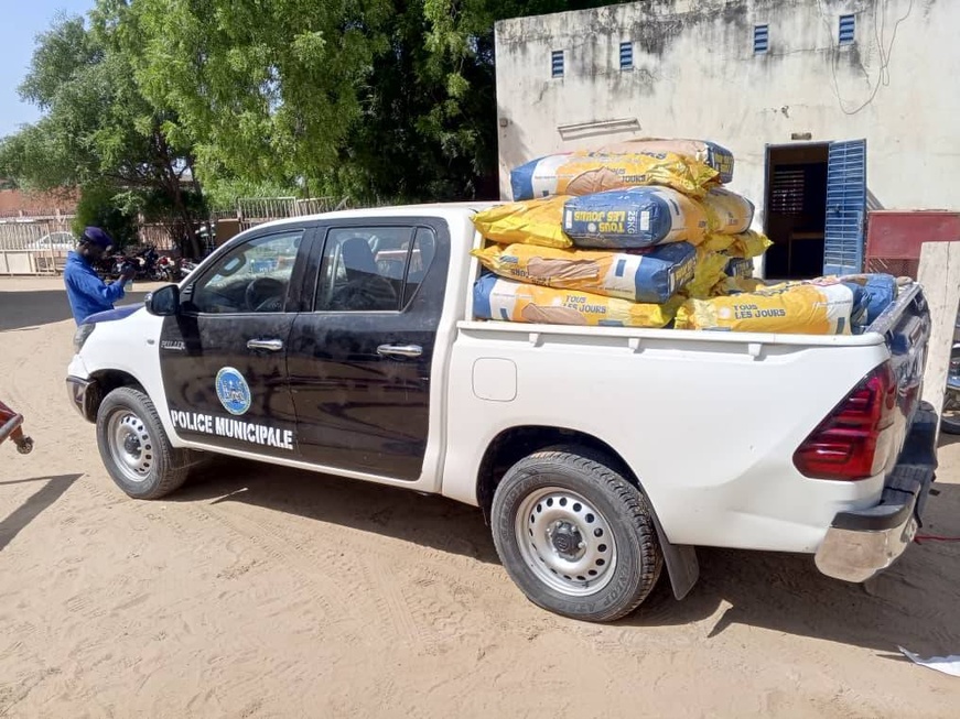 Tchad : La police municipale de N'Djamena intensifie la lutte contre la vente de produits périmés et prohibés Tchad : La police municipale de N'Djamena intensifie la lutte contre la vente de produits périmés et prohibés