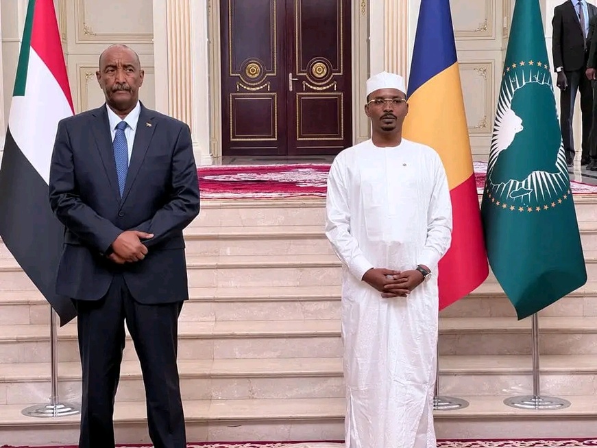 Tchad-Soudan : Mahamat Idriss Déby adresse un message de fraternité au général Al-Burhan Tchad-Soudan : Mahamat Idriss Déby adresse un message de fraternité au général Al-Burhan