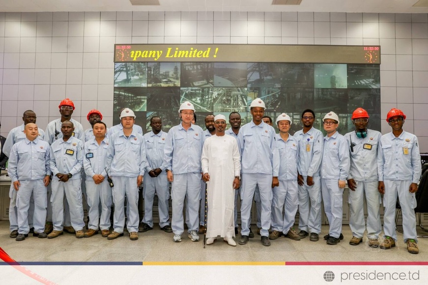 Tchad : Le Président de la République réaffirme l'ambition énergétique du Tchad lors de sa visite à la raffinerie de Djarmaya Tchad : Le Président de la République réaffirme l'ambition énergétique du Tchad lors de sa visite à la raffinerie de Djarmaya