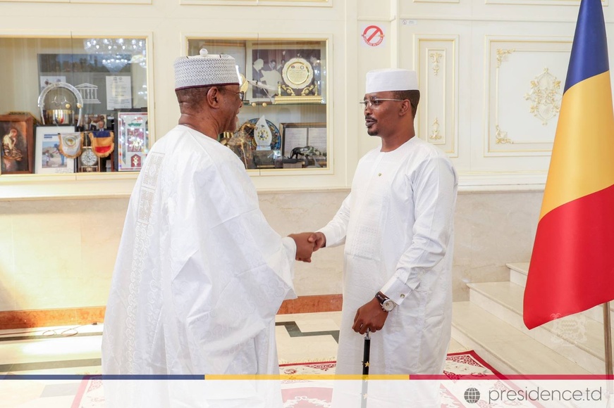 Tchad : le personnel de la Présidence présente ses vœux au chef de l’Etat Tchad : le personnel de la Présidence présente ses vœux au chef de l’Etat