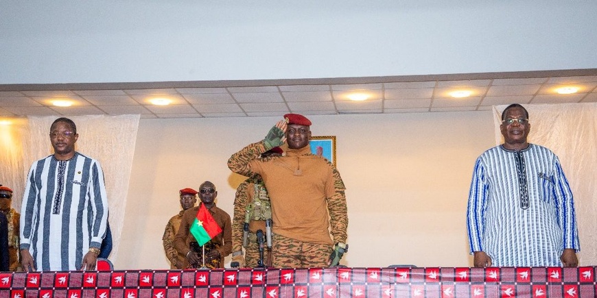 Le capitaine Traoré aux Burkinabè du Ghana : « Cette guerre, nous allons la gagner » Le capitaine Traoré aux Burkinabè du Ghana : « Cette guerre, nous allons la gagner »