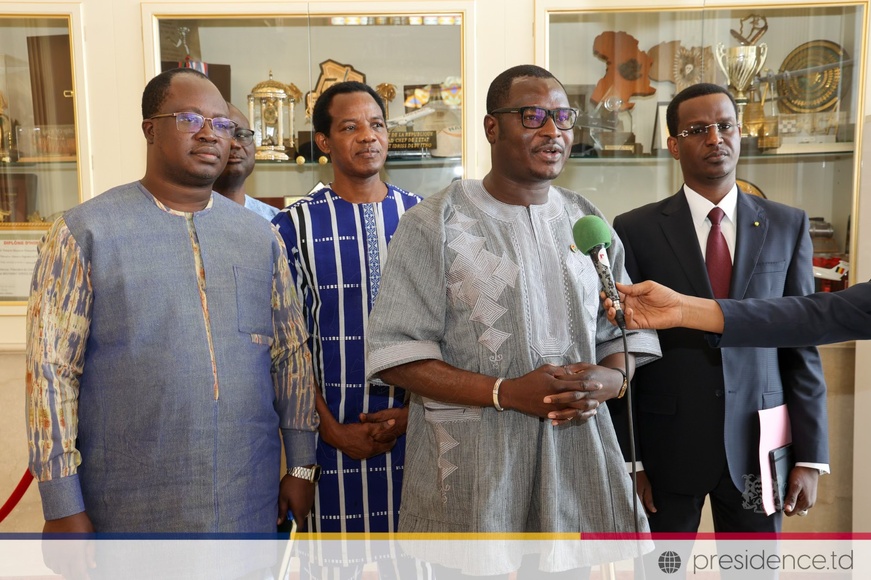 Tchad-Burkina : un émissaire du président Ibrahim Traoré reçu par le président tchadien Tchad-Burkina : un émissaire du président Ibrahim Traoré reçu par le président tchadien