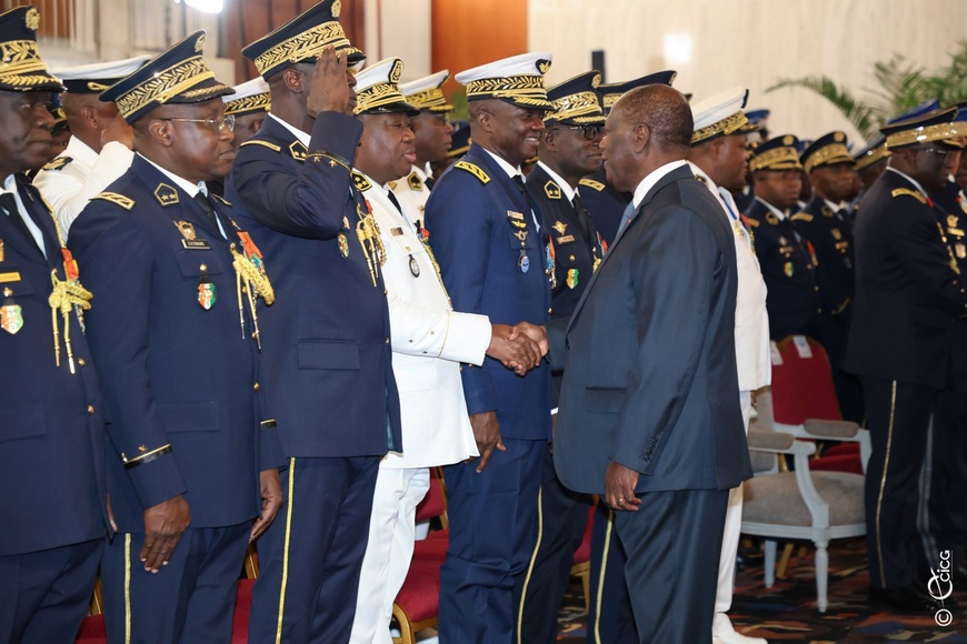 Côte d’Ivoire : le président exhorte l’armée à s’inscrire dans la prévention des tensions sociales Côte d’Ivoire : le président exhorte l’armée à s’inscrire dans la prévention des tensions sociales
