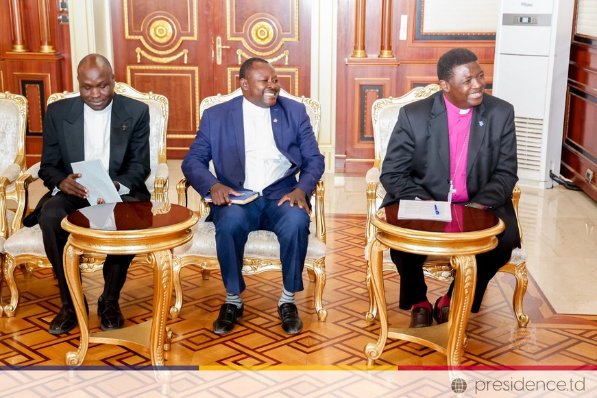 Tchad : l’archevêque de N’Djamena reçu par le chef de l’Etat Tchad : l’archevêque de N’Djamena reçu par le chef de l’Etat