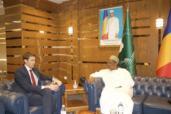 Le Tchad et le Royaume-Uni renforcent leur coopération Le Tchad et le Royaume-Uni renforcent leur coopération