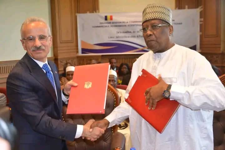 Tchad-Turquie : rencontre entre le ministre turc des Transports et le ministre des Affaires étrangères du Tchad Tchad-Turquie : rencontre entre le ministre turc des Transports et le ministre des Affaires étrangères du Tchad