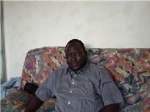 Tchad: le professeur Facho Balaam échappe à un rapt Tchad: le professeur Facho Balaam échappe à un rapt