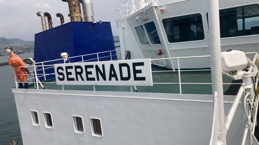 Don russe de gasoil à la RCA : Le navire Serenade quitte les côtes camerounaises après avoir livré son précieux chargement Don russe de gasoil à la RCA : Le navire Serenade quitte les côtes camerounaises après avoir livré son précieux chargement