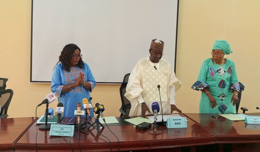 Tchad : Dr Mbaïdedji Dekandji Francine succède à Bourkou Louise au poste de secrétaire d'État à la Santé publique Tchad : Dr Mbaïdedji Dekandji Francine succède à Bourkou Louise au poste de secrétaire d'État à la Santé publique