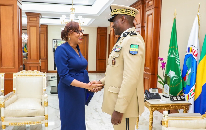 Gabon : le chef de l’État s’entretient avec l’ambassadeur des États-Unis Gabon : le chef de l’État s’entretient avec l’ambassadeur des États-Unis