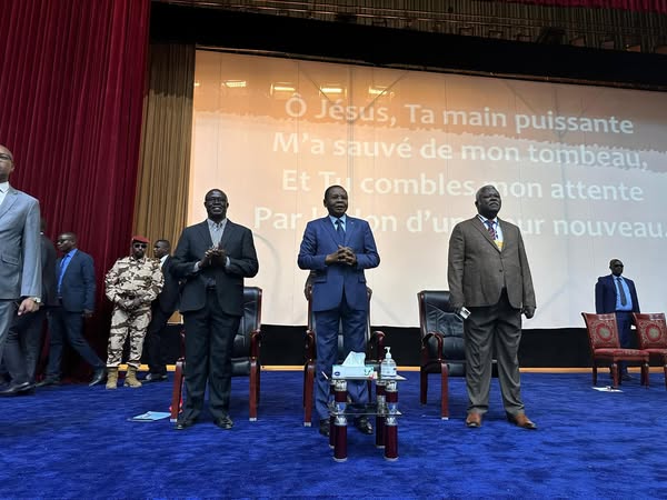 Tchad : Le Premier ministre célèbre la diversité religieuse et l'unité nationale Tchad : Le Premier ministre célèbre la diversité religieuse et l'unité nationale