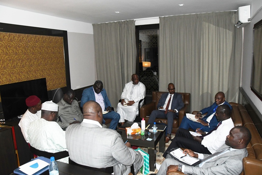 Tchad - Financement des infrastructures : Le Ministre Amir Idriss Kourda reçoit une délégation de la BID Tchad - Financement des infrastructures : Le Ministre Amir Idriss Kourda reçoit une délégation de la BID