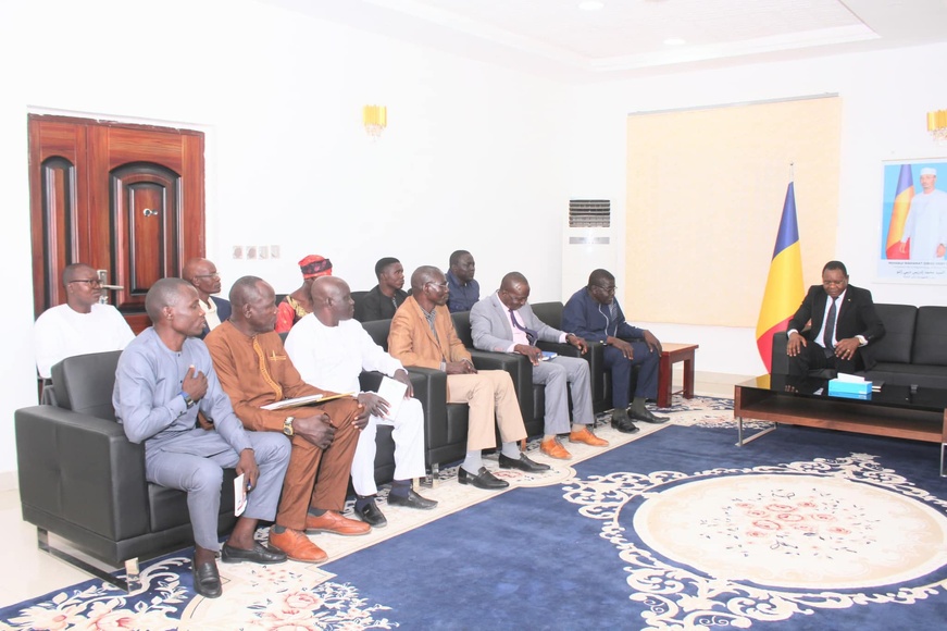 Tchad : le Premier ministre reçoit une délégation de la caravane médicale Tchad : le Premier ministre reçoit une délégation de la caravane médicale