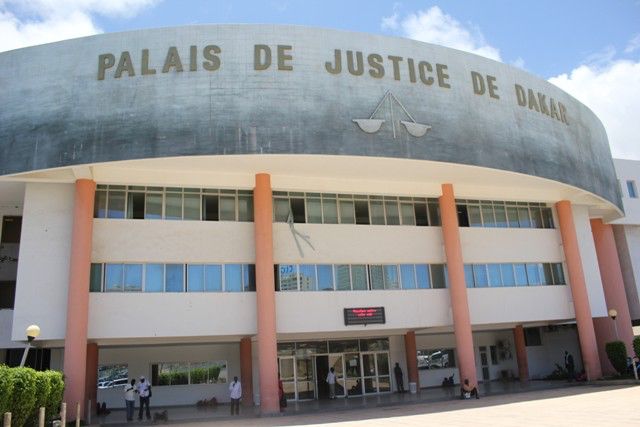 Tchad - Sébégal : Affaire Steffi Kaguer : Le procès renvoyé au 10 avril, la communauté tchadienne reste mobilisée Tchad - Sébégal : Affaire Steffi Kaguer : Le procès renvoyé au 10 avril, la communauté tchadienne reste mobilisée
