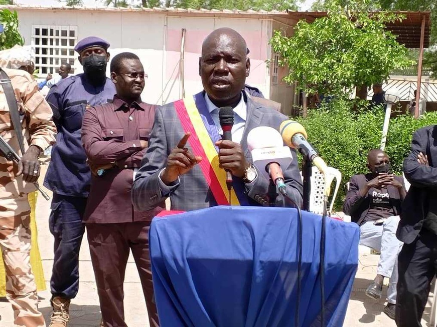 Tchad : passation de charge à la tête de la commune du 2ème arrondissement de N'Djamena Tchad : passation de charge à la tête de la commune du 2ème arrondissement de N'Djamena