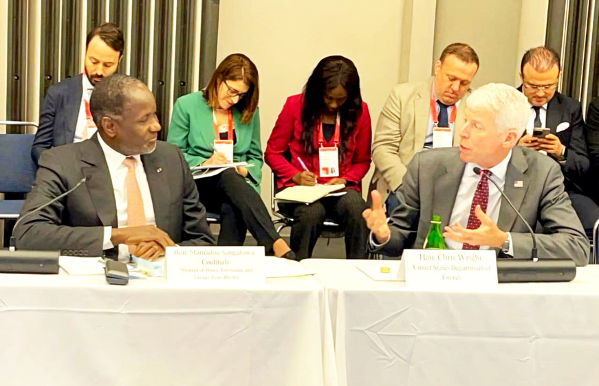 Côte d’Ivoire : des compagnies pétrolières américaines manifestent leur intérêt pour l’offshore ivoirien Côte d’Ivoire : des compagnies pétrolières américaines manifestent leur intérêt pour l’offshore ivoirien