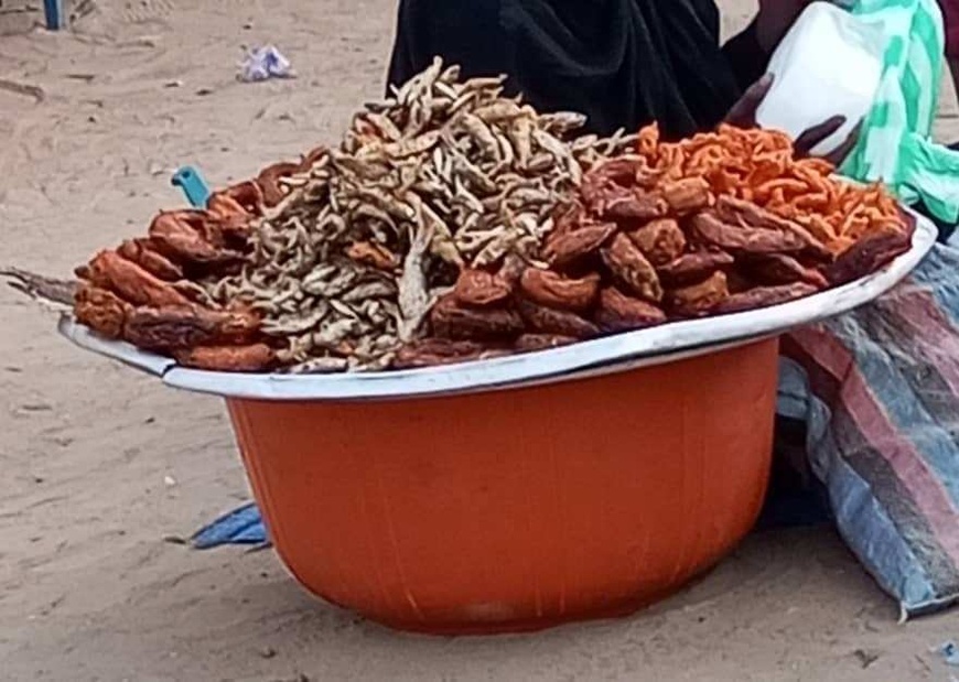 Tchad : N’Djamena, la nourriture de rue, un danger sanitaire ? Tchad : N’Djamena, la nourriture de rue, un danger sanitaire ?