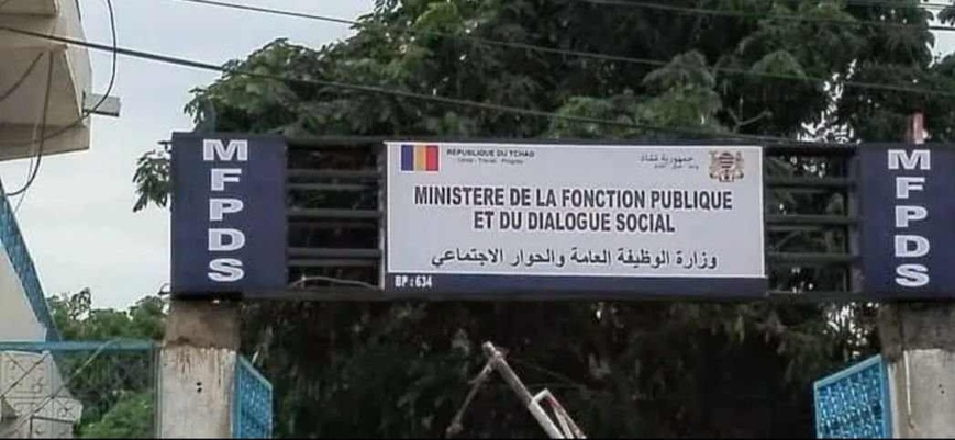 Tchad : interdiction de suivi des dossiers des carrières par les suiveurs des différents ministères Tchad : interdiction de suivi des dossiers des carrières par les suiveurs des différents ministères