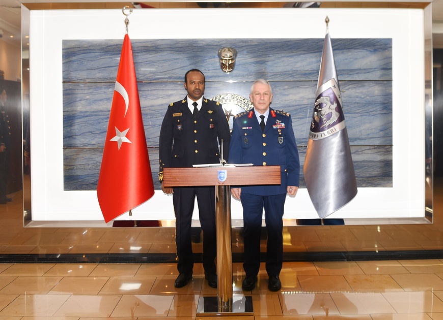 Renforcement des Relations Militaires Tchado-Turques : Visite du Commandant de l'Armée de l'Air Tchadienne en Turquie Renforcement des Relations Militaires Tchado-Turques : Visite du Commandant de l'Armée de l'Air Tchadienne en Turquie