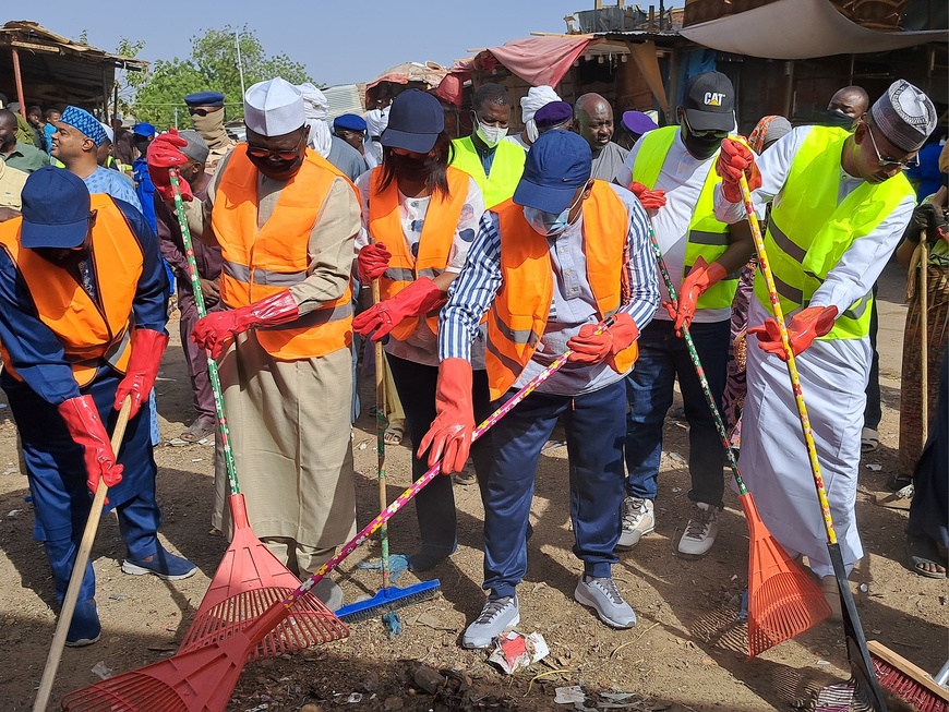 Tchad : Une grande opération de salubrité  organisée au marché de Mil dans le 4ème arrondissement de N'Djaména