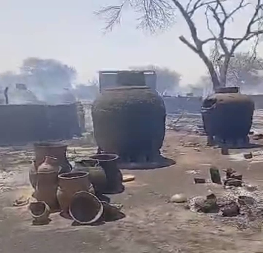 Tchad : Au Guéra, le village d’Annikhel ravagé par un incendie, des dizaines de familles sinistrées Tchad : Au Guéra, le village d’Annikhel ravagé par un incendie, des dizaines de familles sinistrées