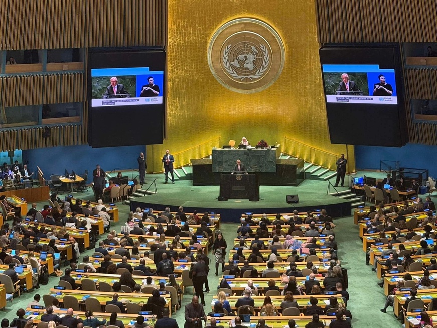 Le Secrétaire général de l’ONU, António Guterres, prononce un discours à l’ouverture de la soixante-neuvième session de la Commission de la condition de la femme (CSW69 / Beijing+30). Le Secrétaire général de l’ONU, António Guterres, prononce un discours à l’ouverture de la soixante-neuvième session de la Commission de la condition de la femme (CSW69 / Beijing+30).
