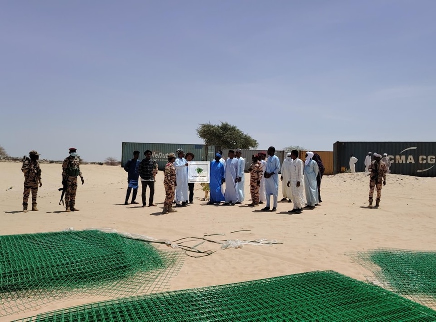 Tchad : Le Délégué Général du Gouvernement auprès de la Province du Kanem visite le site des travaux du central solaire de la ville de Mao Tchad : Le Délégué Général du Gouvernement auprès de la Province du Kanem visite le site des travaux du central solaire de la ville de Mao