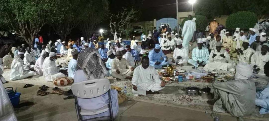 Tchad : à Mongo, un iftar comme moment de partage et de fraternité Tchad : à Mongo, un iftar comme moment de partage et de fraternité