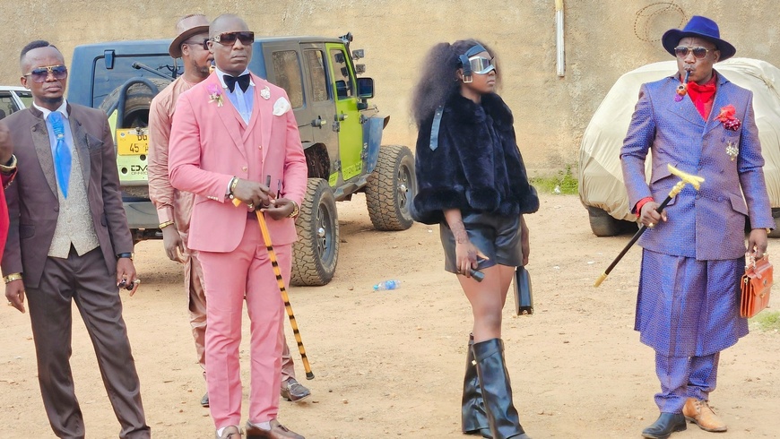 Centrafrique : La sapologie centrafricaine en parade à Bangui pour célébrer la fin du Ramadan Centrafrique : La sapologie centrafricaine en parade à Bangui pour célébrer la fin du Ramadan