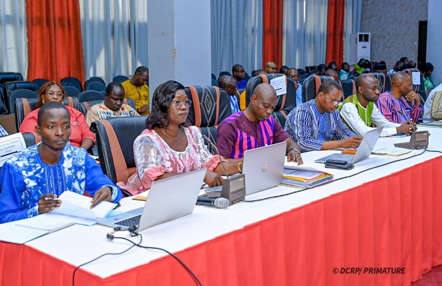 Burkina : le Premier ministre sensibilise sur l’amélioration du climat des affaires Burkina : le Premier ministre sensibilise sur l’amélioration du climat des affaires