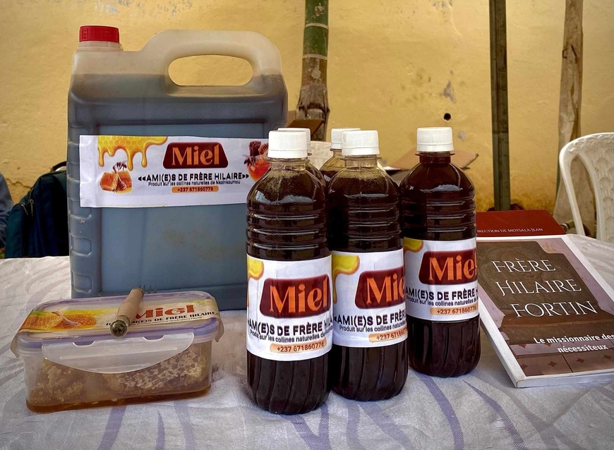 Cameroun : du matériel de production de miel remis aux apiculteurs locaux Cameroun : du matériel de production de miel remis aux apiculteurs locaux