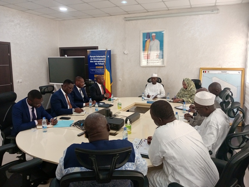 Tchad : Une délégation d'AFRIXIMBANK reçue par le Ministre des Infrastructures, du Désenclavement et de l'Entretien Routier