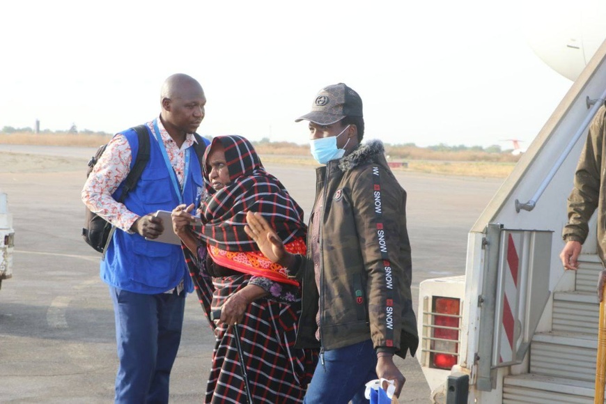 172 migrants tchadiens en provenance de Libye ont regagné N'Djamena 172 migrants tchadiens en provenance de Libye ont regagné N'Djamena