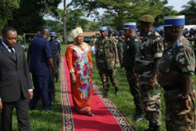 Les honneurs du CPR à Mme Catherine Samba-Panza, Présidente de la Transition Les honneurs du CPR à Mme Catherine Samba-Panza, Présidente de la Transition