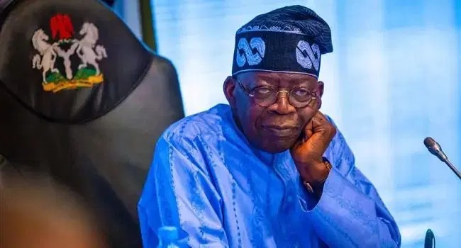 Nigeria : L'opposition accuse Bola Tinubu d'avoir abandonné le pays dans un contexte très difficile Nigeria : L'opposition accuse Bola Tinubu d'avoir abandonné le pays dans un contexte très difficile