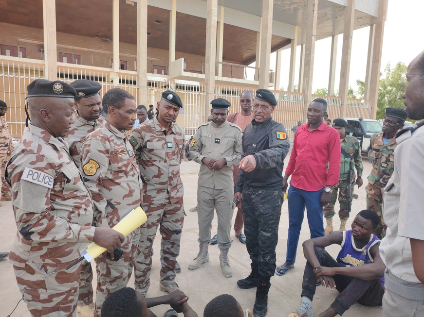 Tchad : Affaire des organes génitaux prétendument volés - La police présente les personnes se disant victimes et les individus accusés  Tchad : Affaire des organes génitaux prétendument volés - La police présente les personnes se disant victimes et les individus accusés