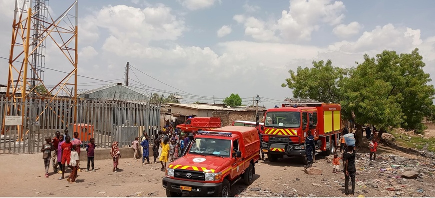 Cameroun : Les Pompiers de Garoua sensibilisent aux risques du stockage de carburant à domicile Cameroun : Les Pompiers de Garoua sensibilisent aux risques du stockage de carburant à domicile