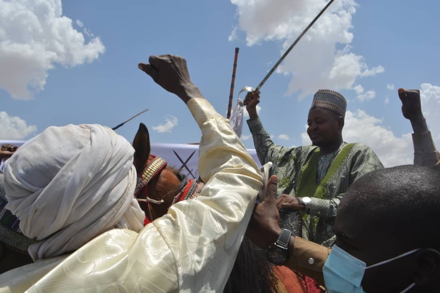 Tchad : Le Chari-Baguirmi célèbre son nouveau guide spirituel sous le regard du Sultan Bang Adji Wolli Tchad : Le Chari-Baguirmi célèbre son nouveau guide spirituel sous le regard du Sultan Bang Adji Wolli