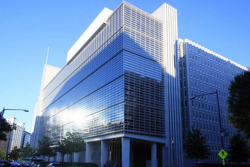 Le bâtiment de la Banque mondiale est l'un des lieux des réunions. Photo : IISD/ENB