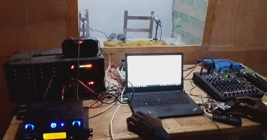 Tchad : Inauguration de la Radio "La Voie de l'Évangile" à Bébédjia (96.8 FM) Tchad : Inauguration de la Radio "La Voie de l'Évangile" à Bébédjia (96.8 FM)