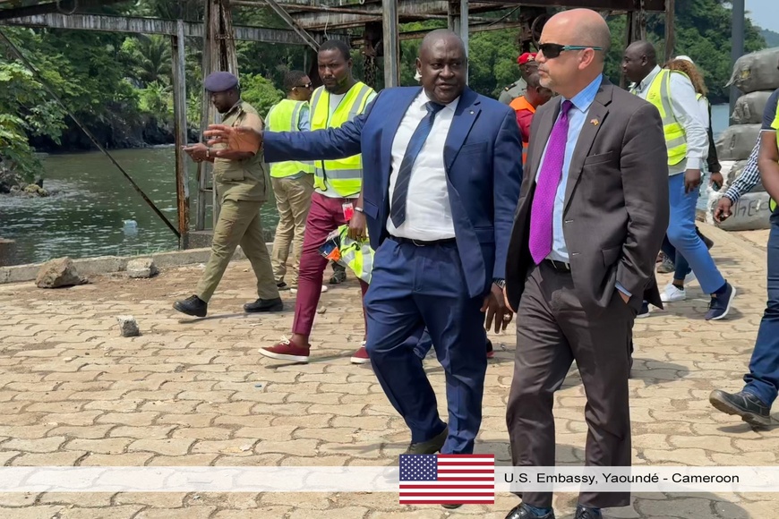 Cameroun : L'Ambassadeur des États-Unis explore le potentiel du Port de Limbé pour le commerce régional Cameroun : L'Ambassadeur des États-Unis explore le potentiel du Port de Limbé pour le commerce régional