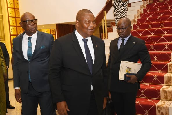 RCA : Retour du Président Touadéra après une semaine diplomatique en Italie et aux Émirats Arabes Unis RCA : Retour du Président Touadéra après une semaine diplomatique en Italie et aux Émirats Arabes Unis