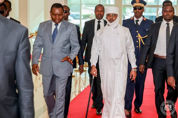 Tchad : Le Président Mahamat Idriss Déby Itno participe à l'investiture de Brice Clotaire Oligui Nguema au Gabon Tchad : Le Président Mahamat Idriss Déby Itno participe à l'investiture de Brice Clotaire Oligui Nguema au Gabon