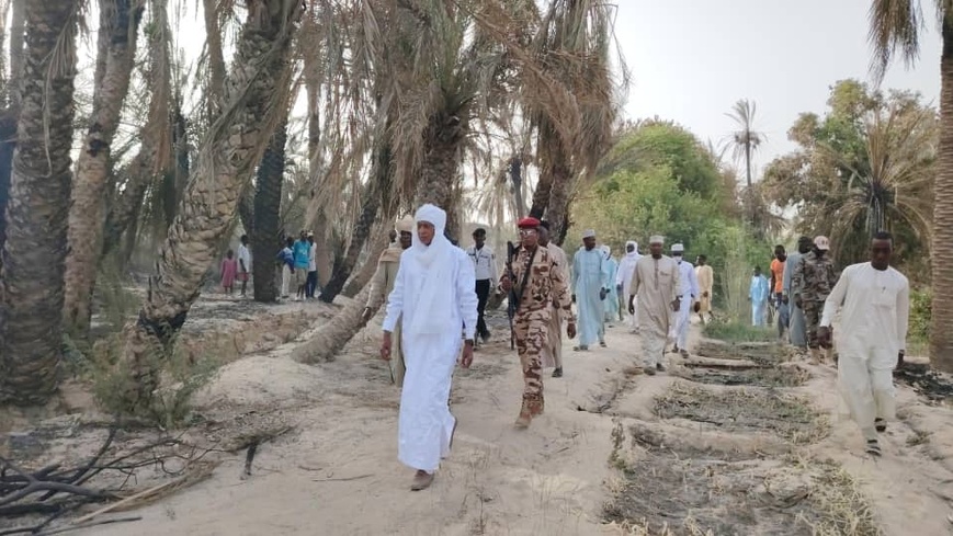 Tchad : Le Général Asseif Mahamat Assouni apporte son soutien aux victimes de l'incendie de Djougou Tchad : Le Général Asseif Mahamat Assouni apporte son soutien aux victimes de l'incendie de Djougou