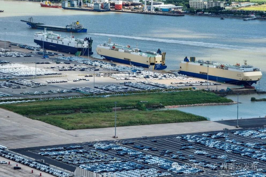 Photo shows a busy scene of the Nansha Automobile Terminal.(Photos from the official account of the media center of Nansha district, Guangzhou, south China's Guangdong province) Photo shows a busy scene of the Nansha Automobile Terminal.(Photos from the official account of the media center of Nansha district, Guangzhou, south China's Guangdong province)