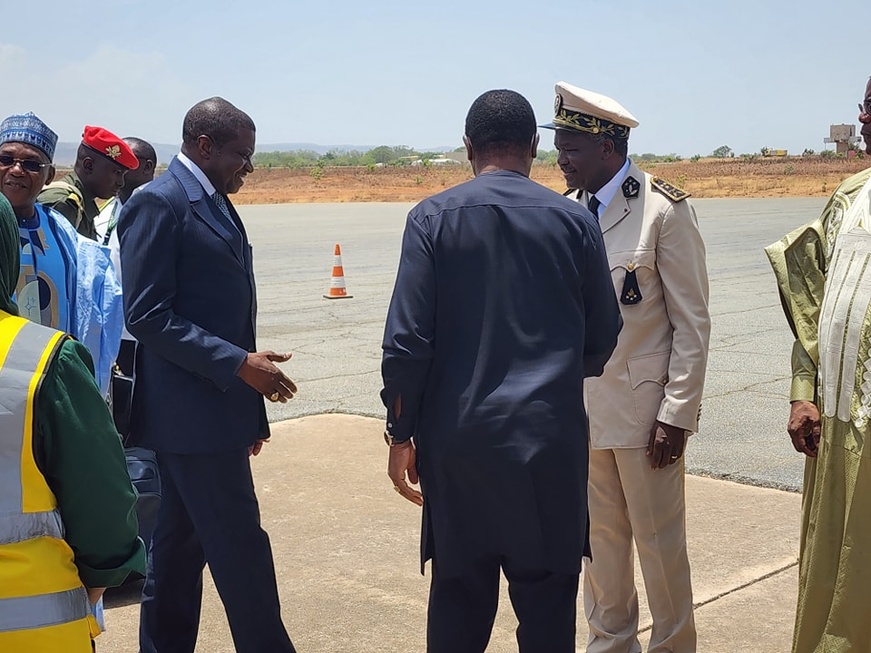 Cameroun : Des membres du gouvernement  évaluent la réhabilitation de la piste de l'aéroport de Garoua en vue du Hajj