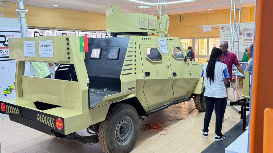Burkina Faso : Des ingénieurs burkinabè innovent en transformant des pick-up en véhicules blindés légers Burkina Faso : Des ingénieurs burkinabè innovent en transformant des pick-up en véhicules blindés légers
