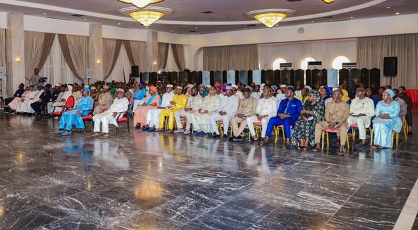 Mali : La Présidence s'approprie les symboles de l'État à travers une campagne de sensibilisation citoyenne Mali : La Présidence s'approprie les symboles de l'État à travers une campagne de sensibilisation citoyenne