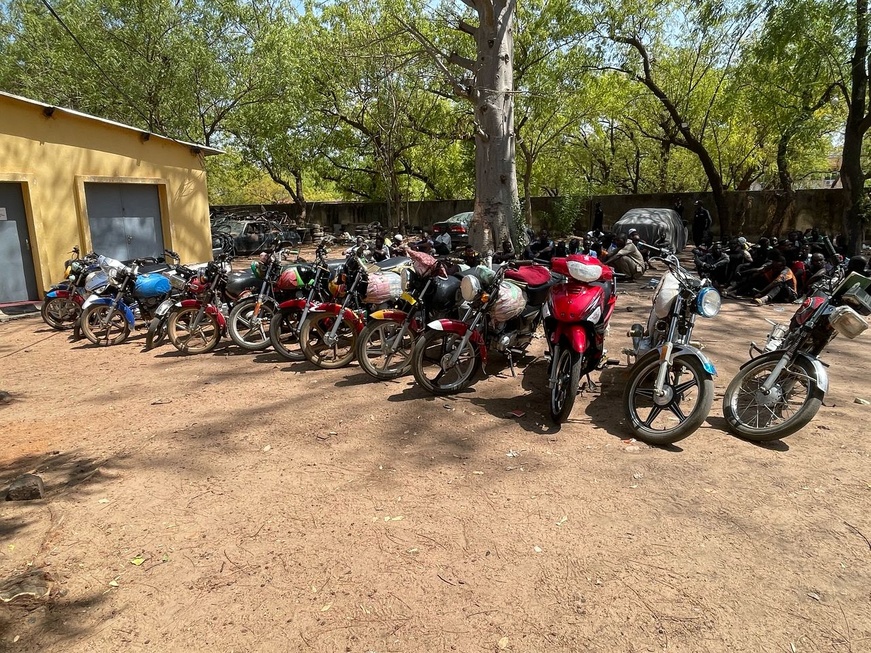 Cameroun - Garoua : Coup de filet de la Sûreté Nationale au secteur Cinéma Ribadou Cameroun - Garoua : Coup de filet de la Sûreté Nationale au secteur Cinéma Ribadou