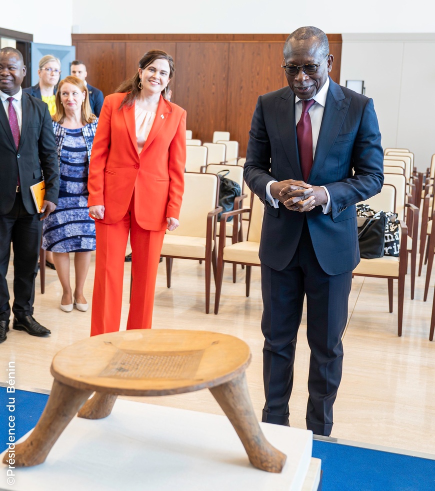 Bénin : Le Kataklè du Roi Béhanzin retrouve sa terre natale Bénin : Le Kataklè du Roi Béhanzin retrouve sa terre natale